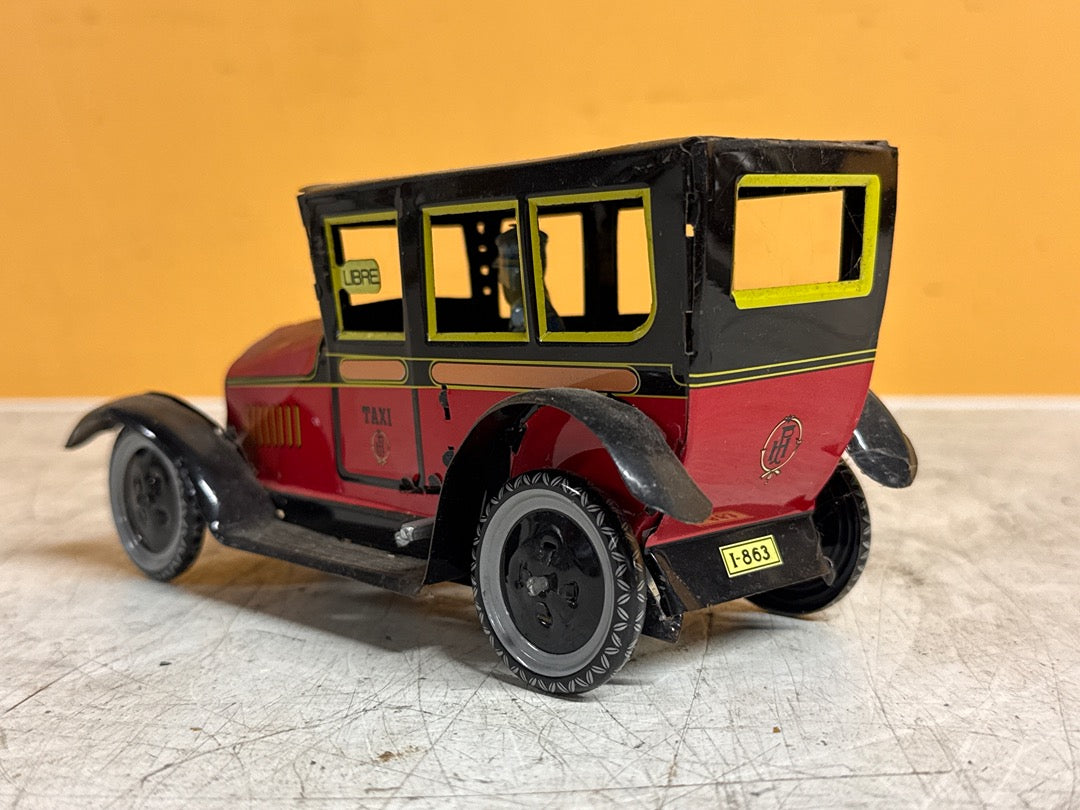 Voiture ancienne – Taxi en tôle