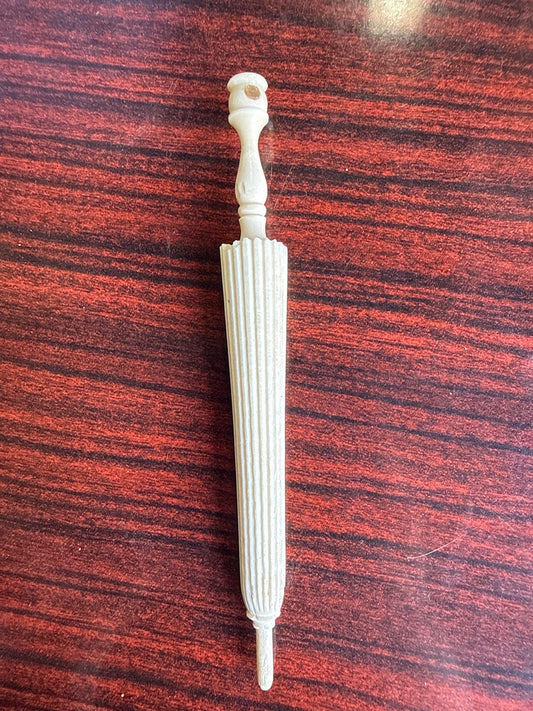 Parapluie Miniature Gravé – Souvenir Vintage