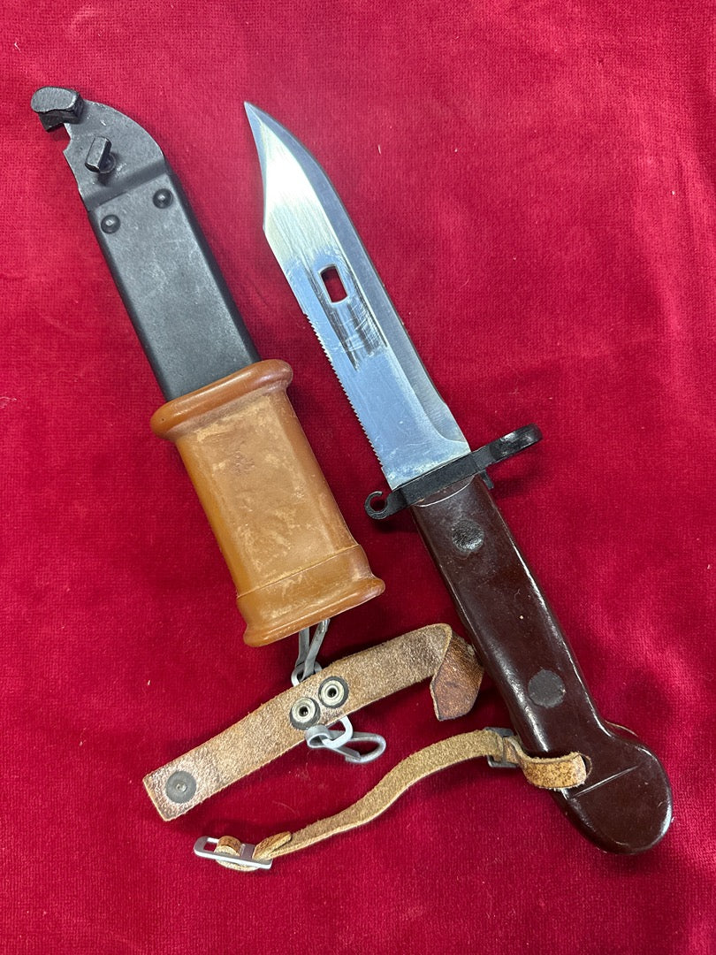 Baïonnette Ak-47 – Militaire ancienne