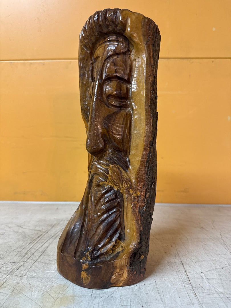 Sculpture bois – Visage sculpté