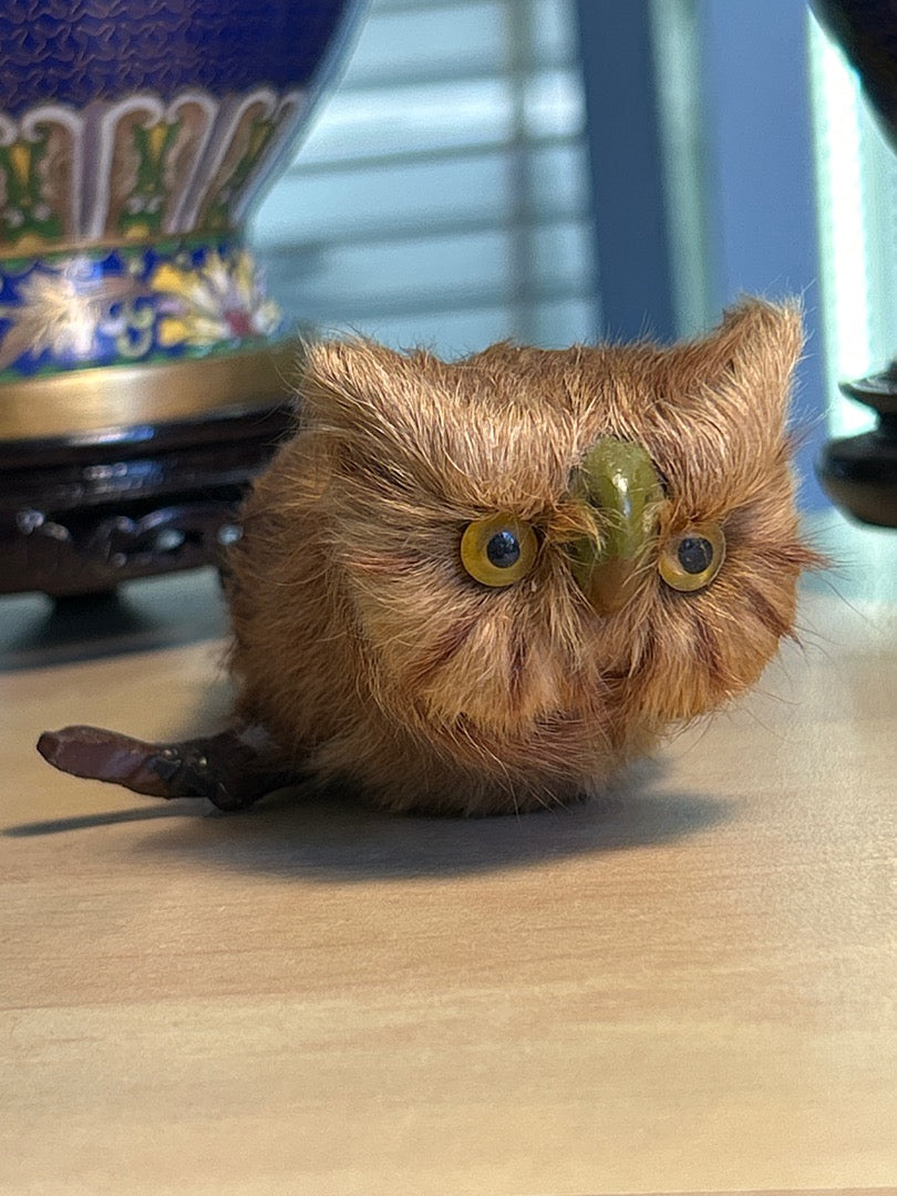 Hibou décoratif en fausse fourrure