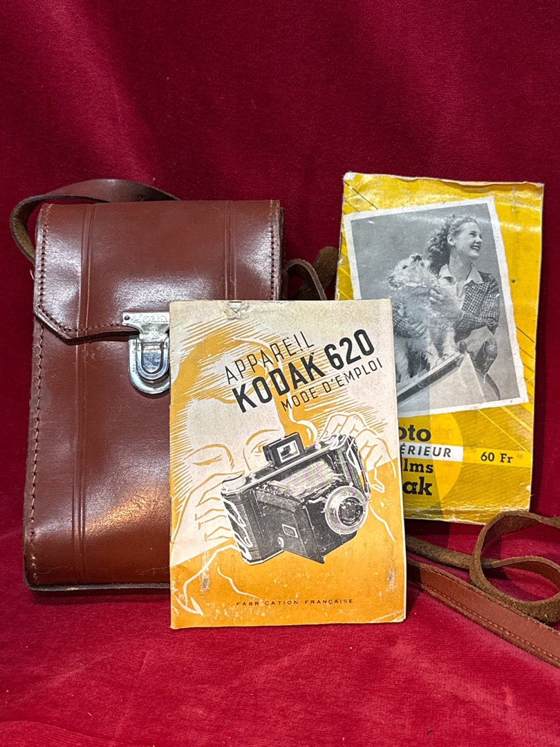 Appareil photo Kodak 620 ancien avec etui et mode d emploi
