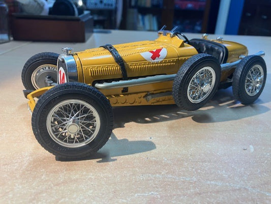 Voiture Collection Bugatti Type 59  1/18 Burago