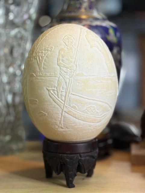 Oeuf D'autruche Gravé – Objet De Décoration