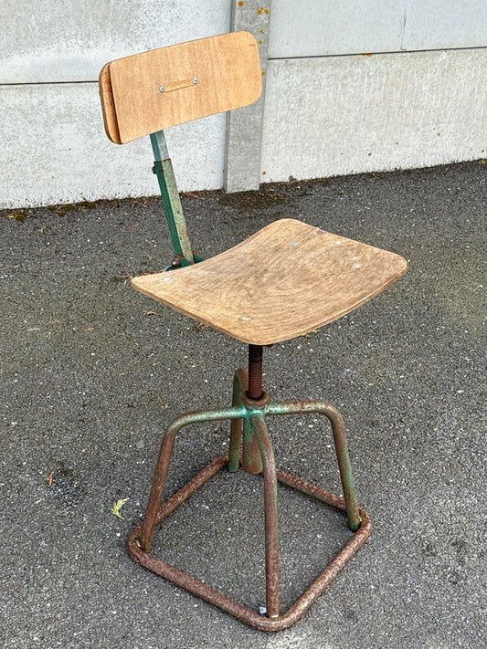Chaise d'atelier – Bienaise – Bureau – Métal et bois patiné