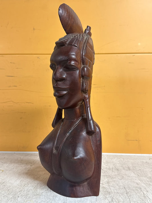 Sculpture en bois – Buste de femme africaine
