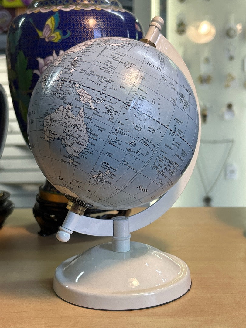 Petit Globe Terrestre