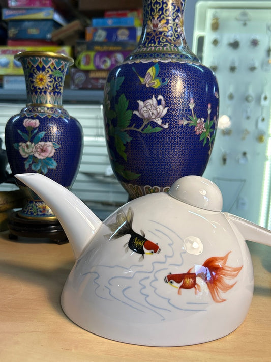 Théière Maycan et 2 tasses porcelaine poissons