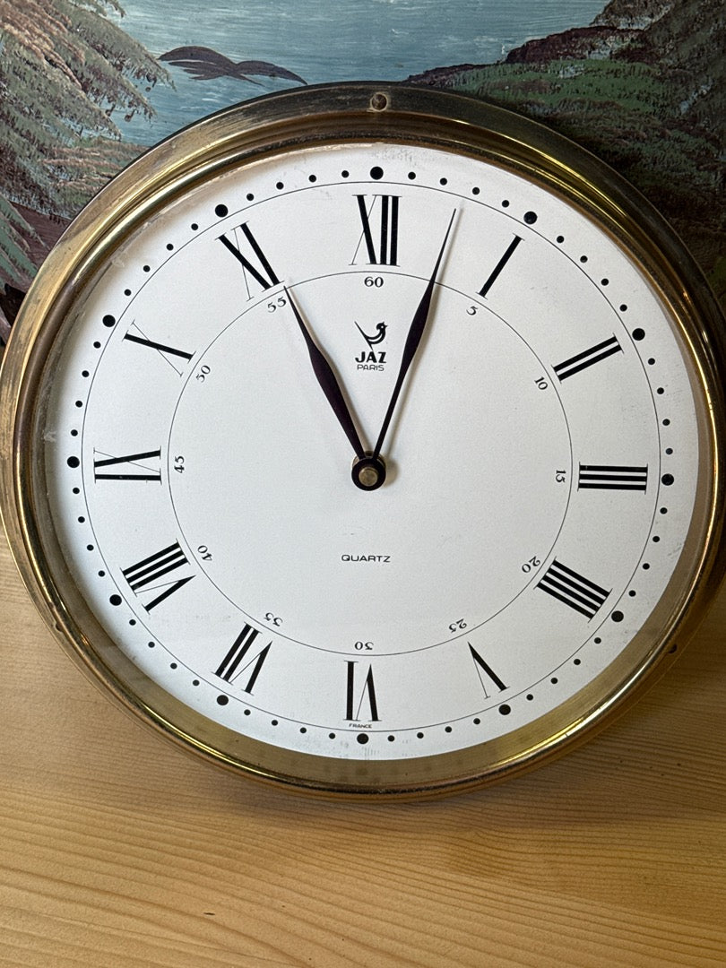 Horloge murale – Jaz – Décoration – Dorée et blanche
