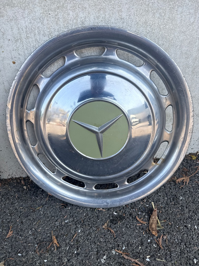 Enjoliveurs – Mercedes-benz – Collection – Tôle vert vintage