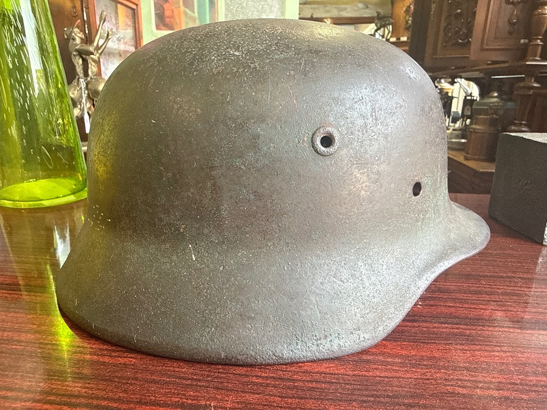 Casque Militaire Ancien En Metal Vert Olive Vintage