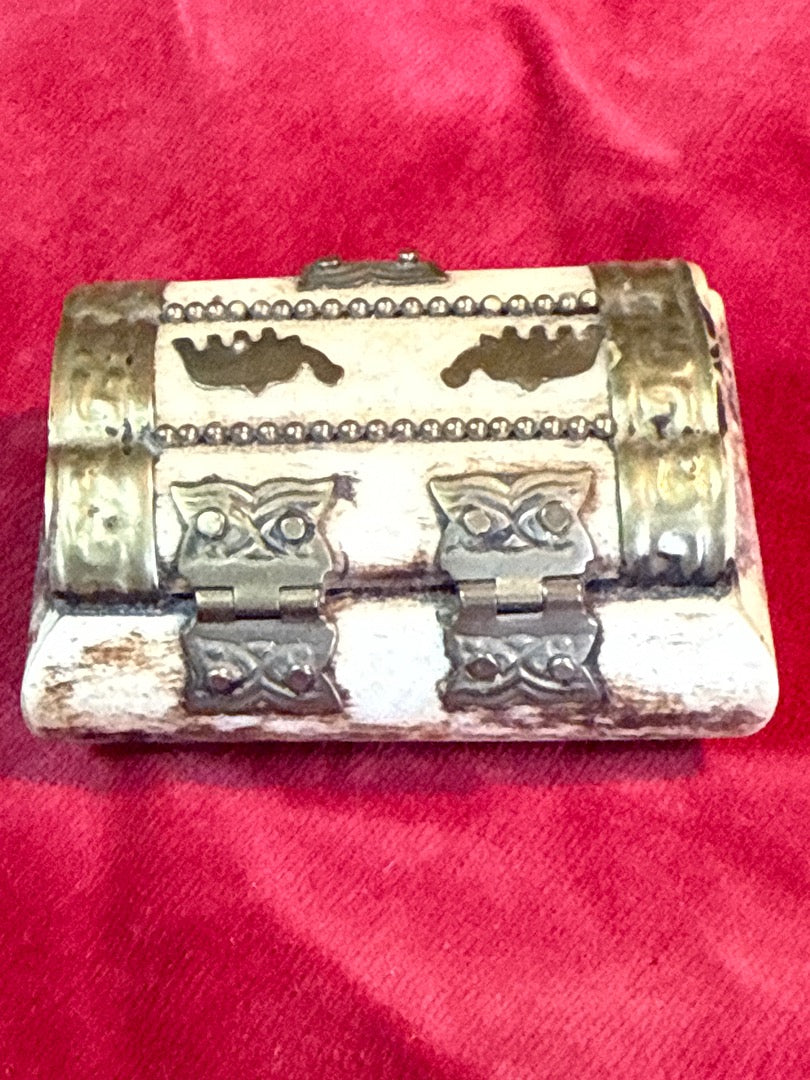 Boîte à bijoux – Vintage – Rangement – Os et laiton