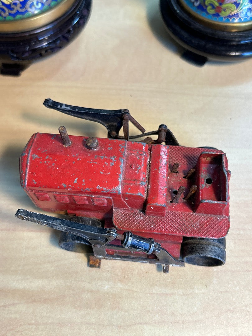 Tracteur miniature – Dart Mfg Co – Véhicules – Métal rouge vintage