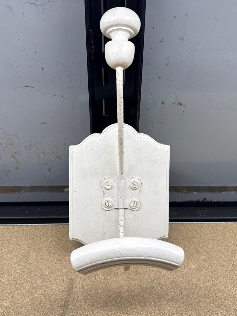 Patère – – Rangement – En bois et métal blanc