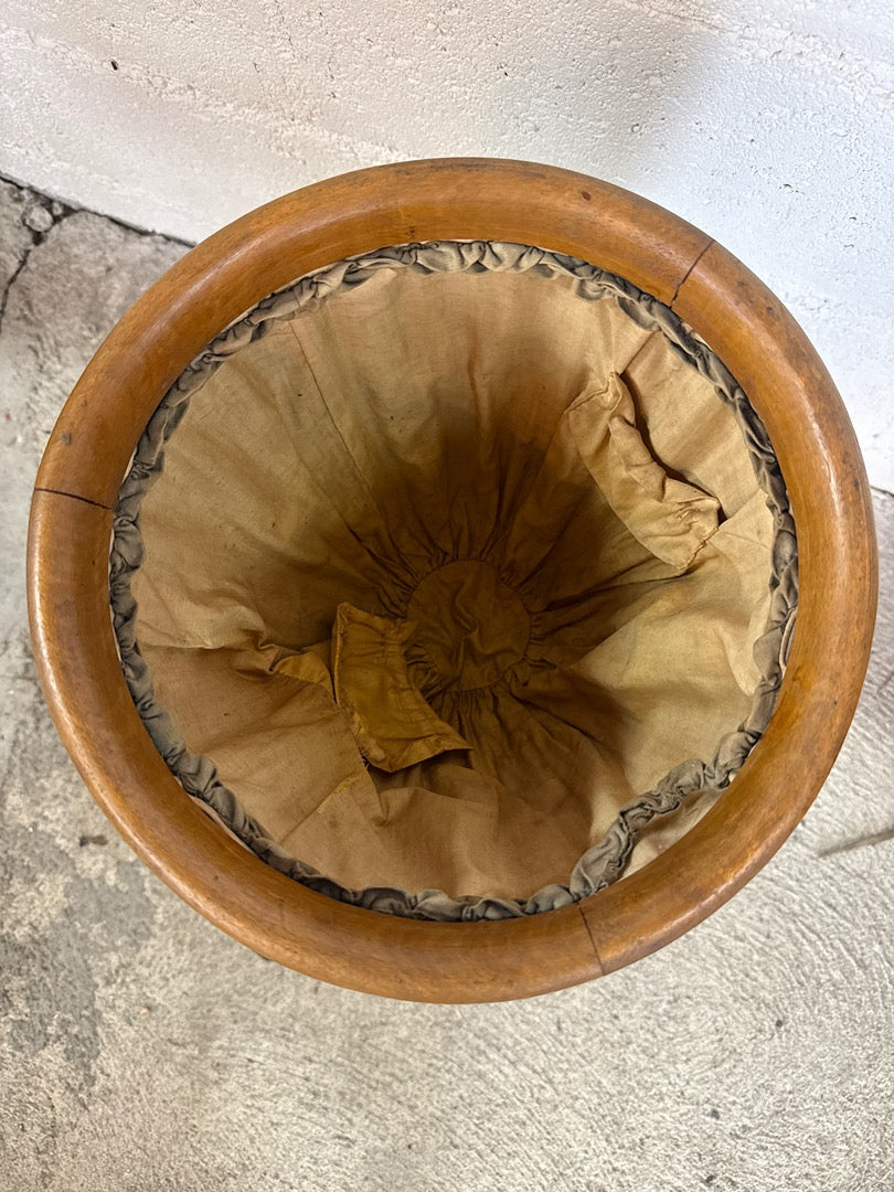 Travailleuse ou Panier a Pelotes de Laine Vintage Tripode en Bois Courbé