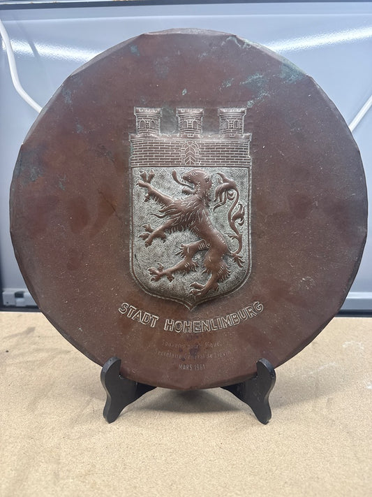 Assiette cuivre – Hohenlimburg – Ornement – Lion héraldique