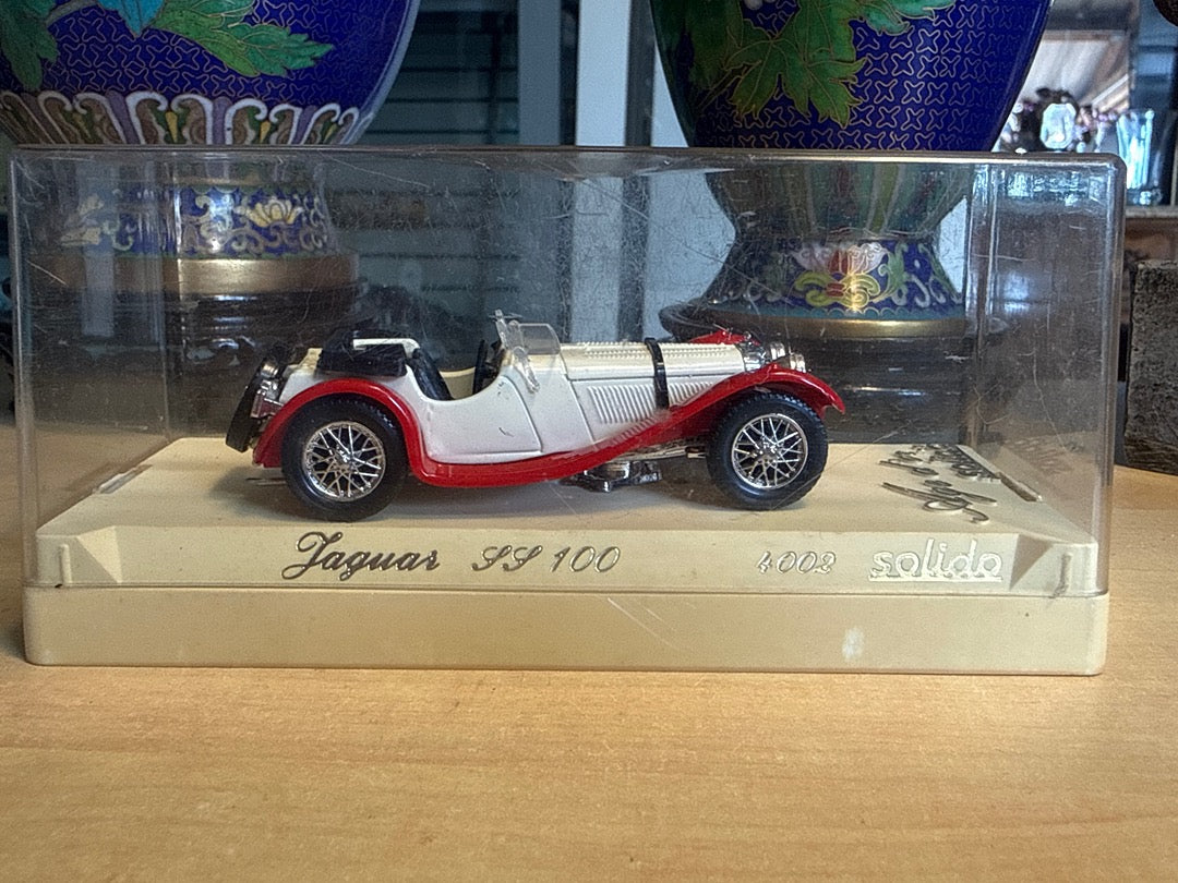 Voiture Miniature – Solido Jaguar Ss 100 – Modélisme – Édition Âge D'or Sous Vitrine