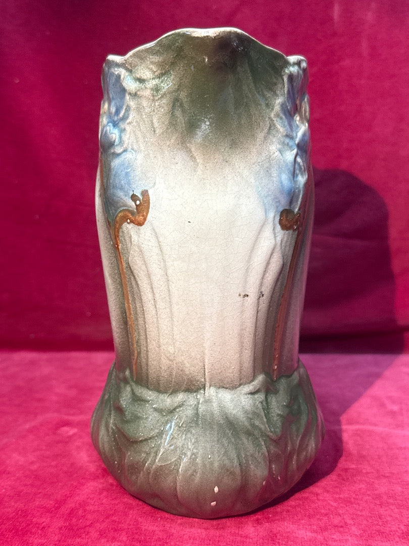 Pichet en céramique art nouveau aux fleurs