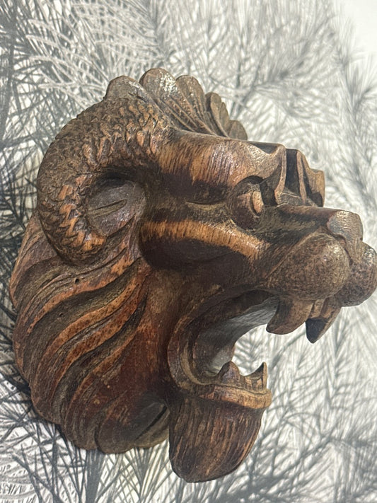Sculpture murale – Lion en bois – Décoration – Sculpté main