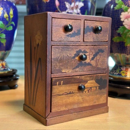Cabinet Miniature Marqueterie bois Représentant le Mont Fugi