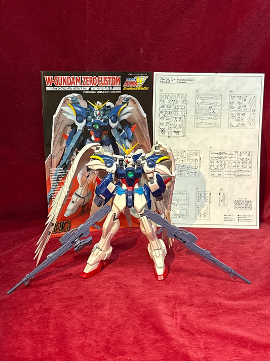 Figurine Wing Gundam Zero Custom Bandai