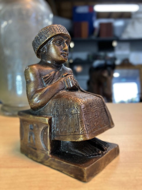 Statue Gudéa  Antiquité Orientale 2120 av JC Bronze
