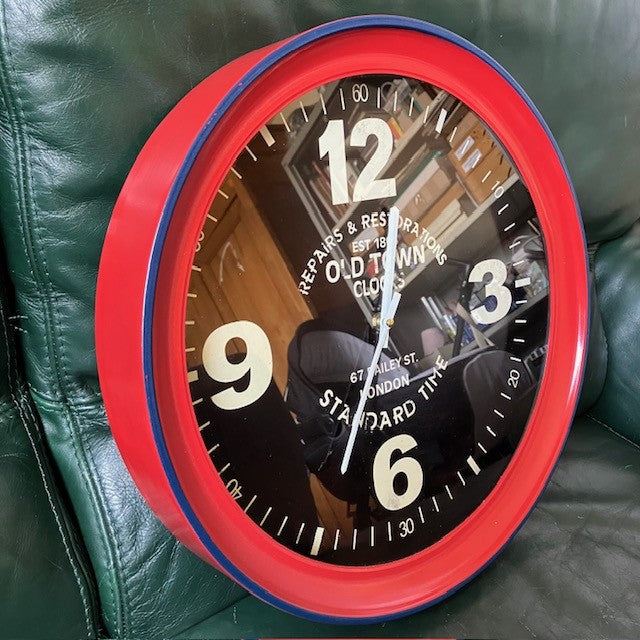 Grande Horloge Mural En Métal
