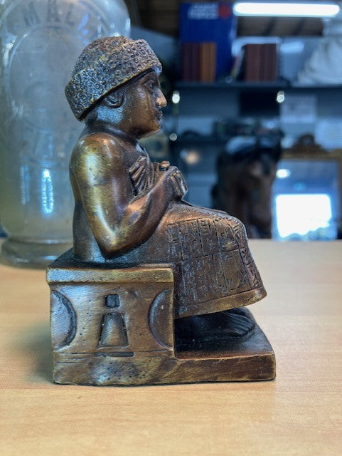 Statue Gudéa  Antiquité Orientale 2120 av JC Bronze