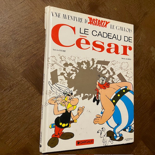 Bande Dessinée, Astérix Le Cadeau De César