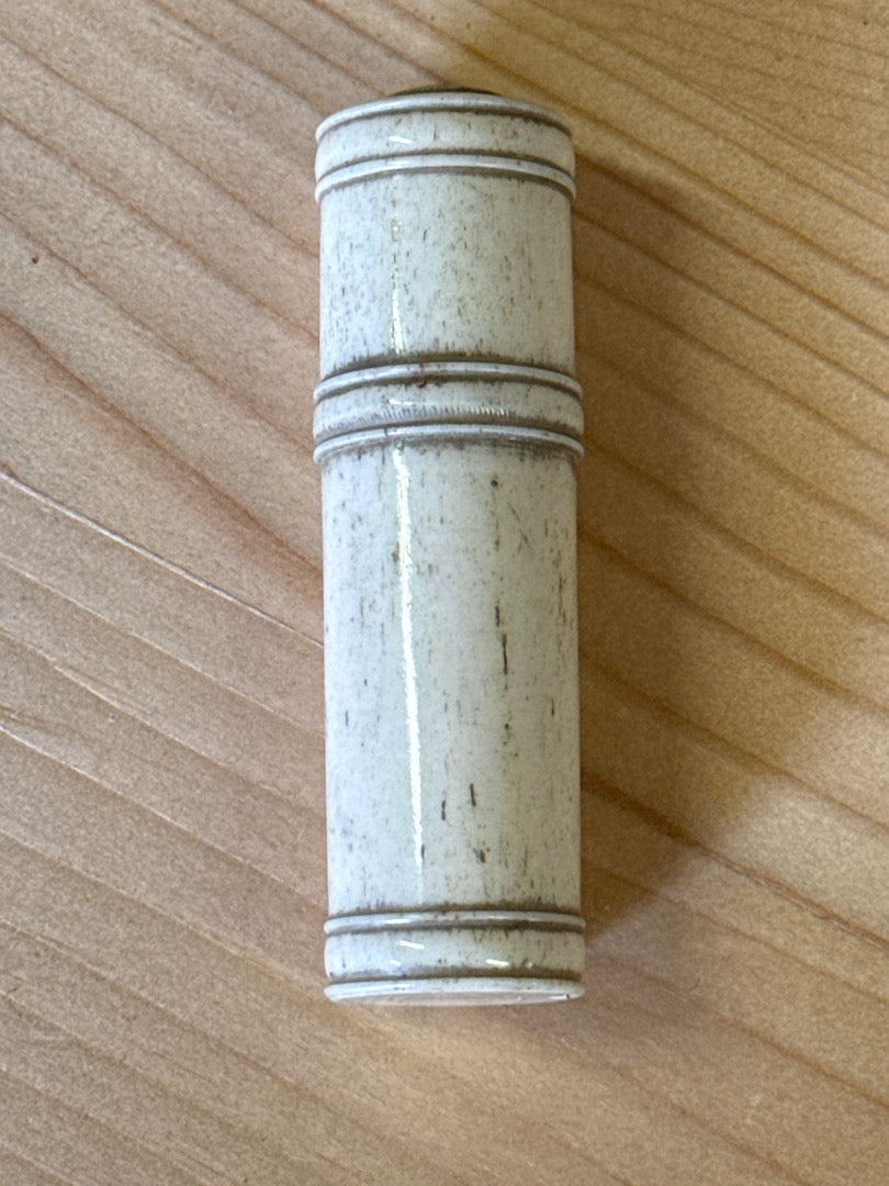 Salière de voyage – Vintage – Art de la table – Os tourné