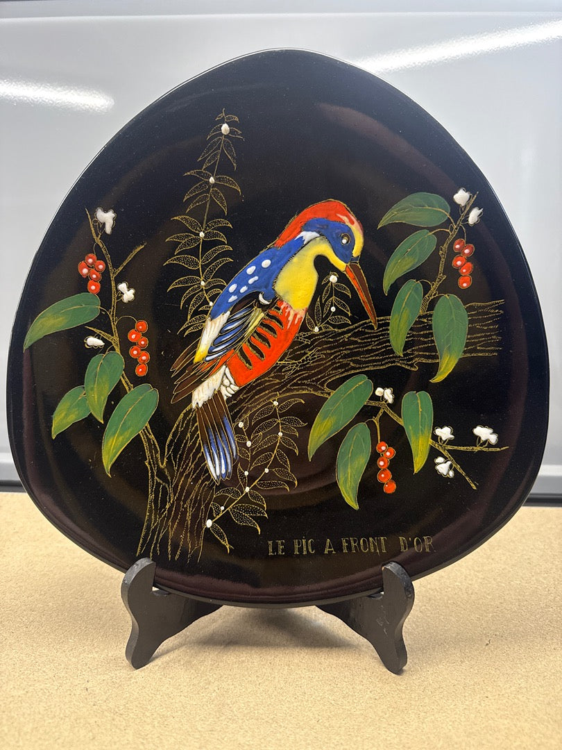 Assiette décorative – Longwy – Ornement – Oiseau polychrome fond noir
