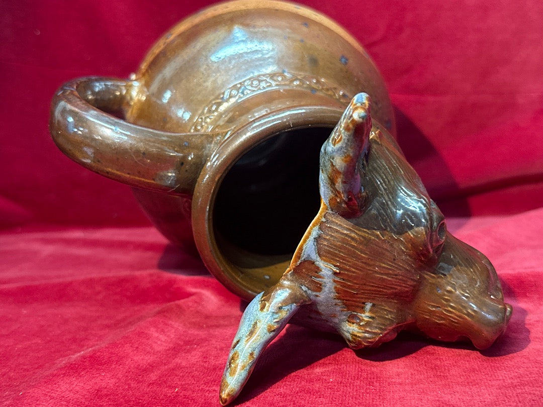 Pichet en grès forme tête de chien céramique artisanale
