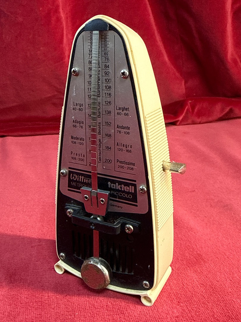 Métronome mécanique Wittner Taktell Piccolo ivoire avec capot