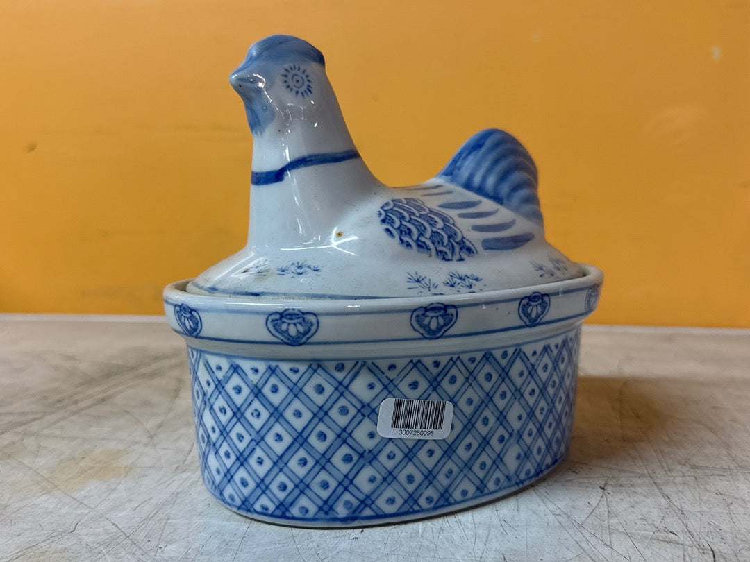 Coquetier – Poule en céramique bleue et blanche