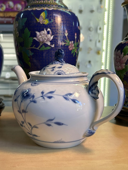 Théière Bing & Grøndahl en porcelaine blanche à fleurs bleues, 14,5 cm