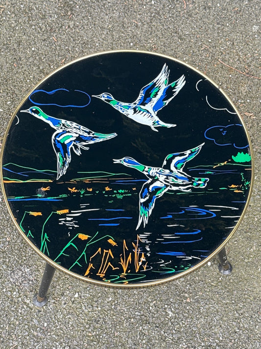 Guéridon vintage – Ornement – Décor canards