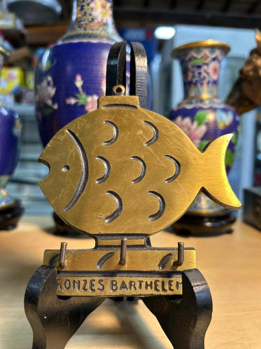 Support pour Clés en Bronze Barthelemy représentant un poisson
