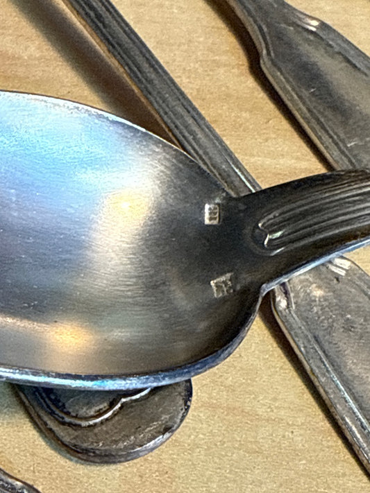 Lot 11 cuillères – Arts de la table – Métal argenté