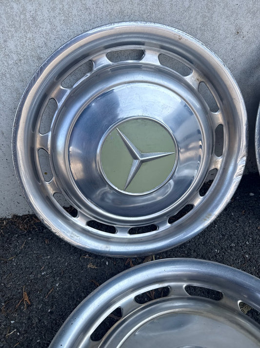 Enjoliveurs – Mercedes-benz – Collection – Tôle vert vintage