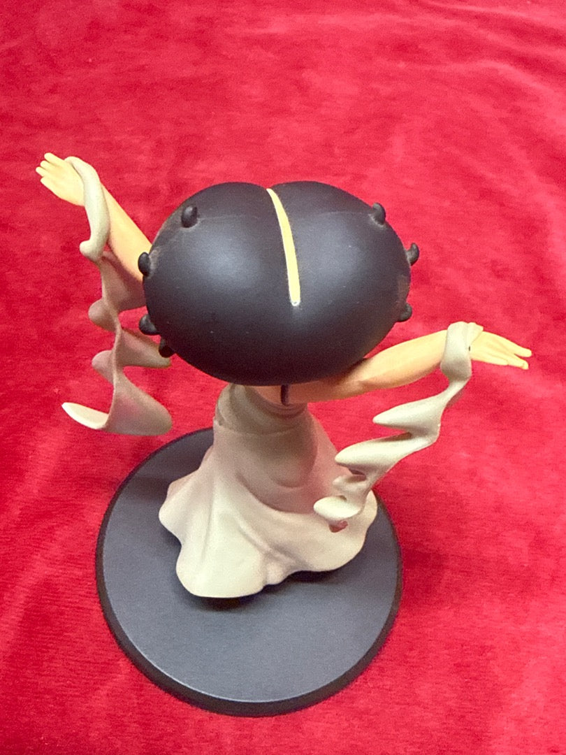 Figurine Betty Boop robe blanche socle rond Fleischer Studios