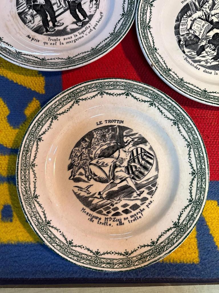 Lot d’assiettes vintage humoristique faïence St Amand