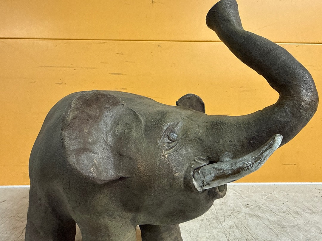 Statue éléphant – Sculpture en terre cuite
