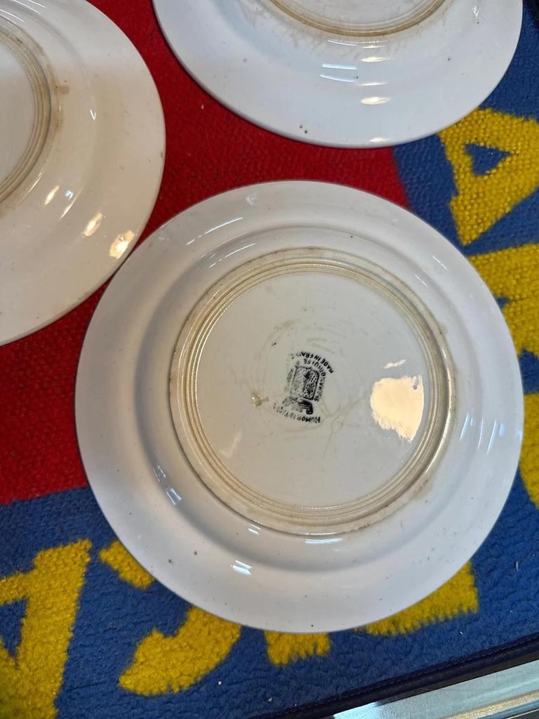 Lot d’assiettes vintage humoristique faïence St Amand
