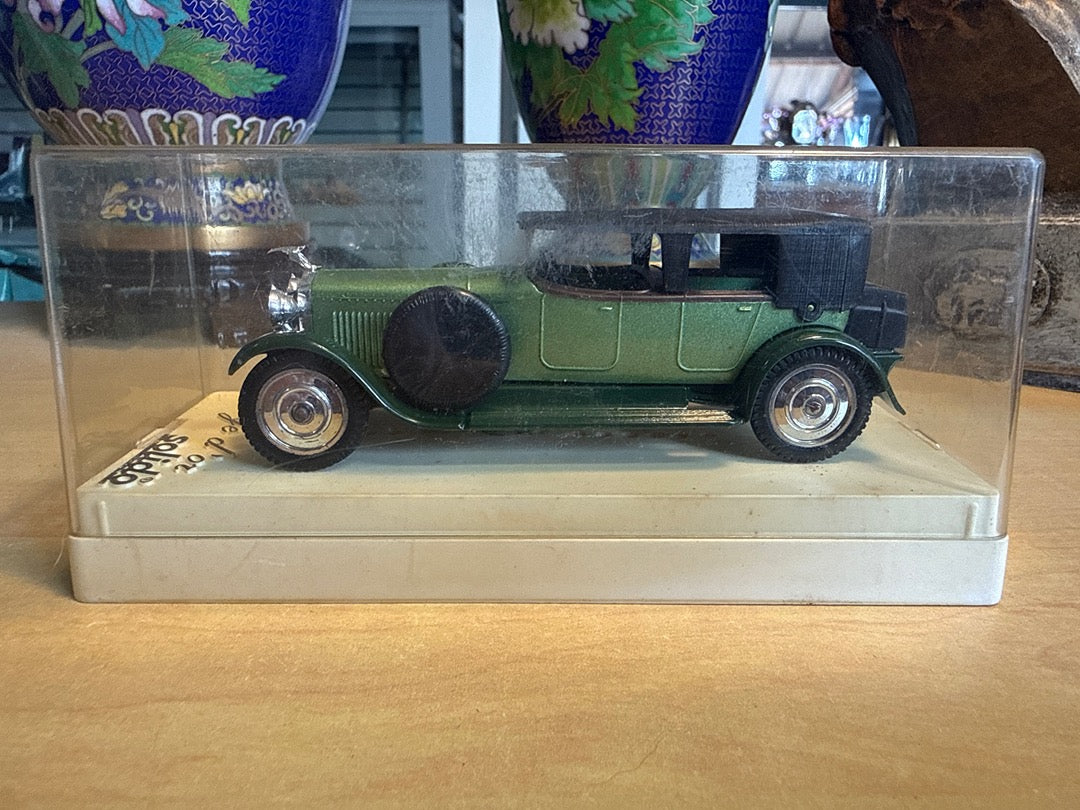 Voiture miniature – Solido – Jouets voitures – Hispano Phaeton vert