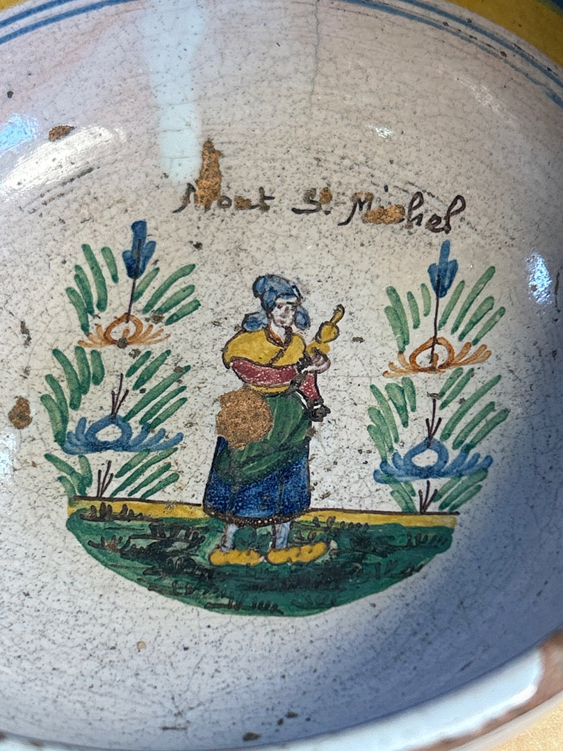 Bol ancien a oreilles Mont St Michel