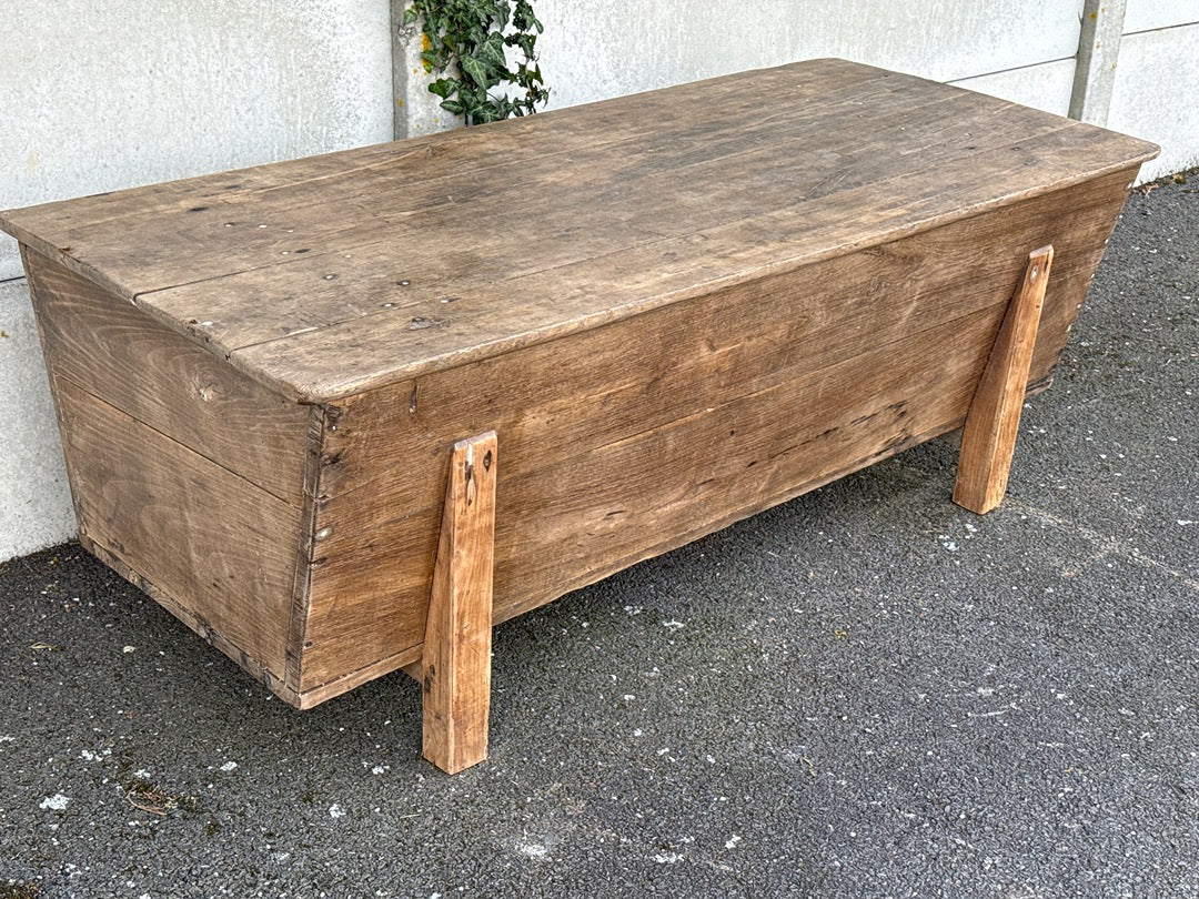 Coffre en bois – Vintage – Boîte – Bois brut marron