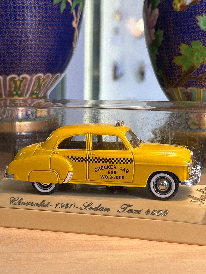 Taxi Chevrolet 1950 Solido - 1/43 - Jaune - 200g - Tbe