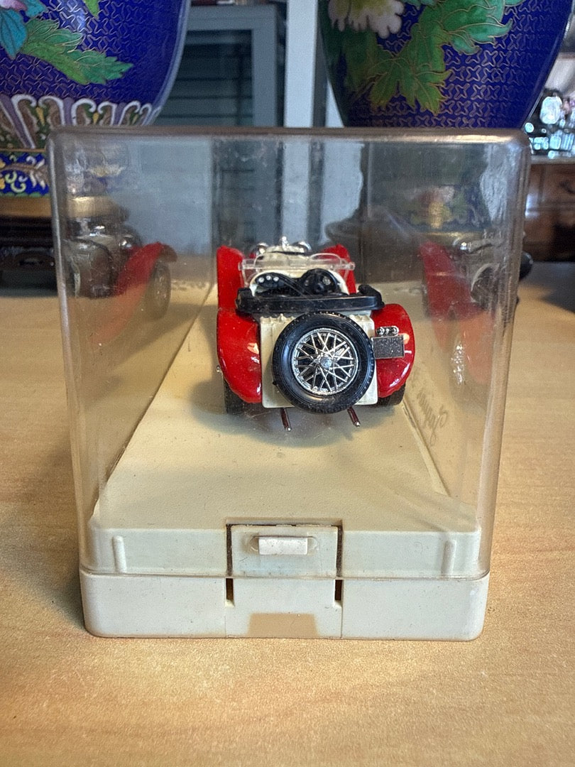Voiture Miniature – Solido Jaguar Ss 100 – Modélisme – Édition Âge D'or Sous Vitrine
