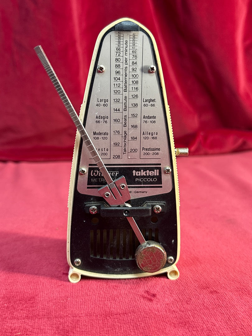 Métronome mécanique Wittner Taktell Piccolo ivoire avec capot