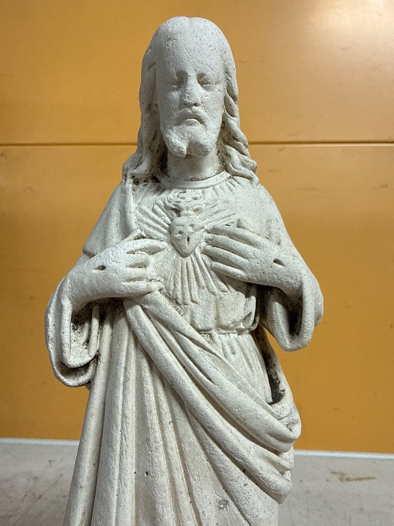 Statue religieuse – Christ en plâtre